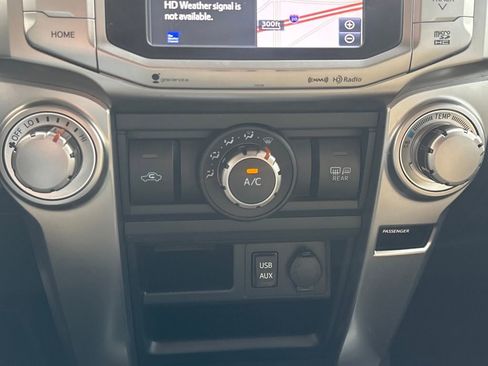 Used 2017 Toyota 4Runner SR5 Premium image 13