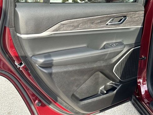 Used 2022 Jeep Grand Cherokee L Limited image 11