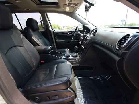 Used 2017 Buick Enclave Leather AWD/4WD image 8