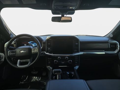 Used 2025 Ford F150 Lariat w/ Equipment Group 501A Mid AWD/4WD image 9