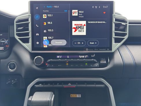 Used 2024 Toyota Tundra Platinum image 16