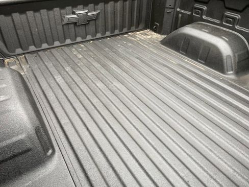 Used 2025 Chevrolet Silverado 1500 LTZ w/ LTZ Premium Package image 17