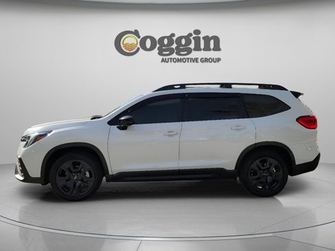Used 2025 Subaru Ascent Onyx Edition AWD/4WD image 2