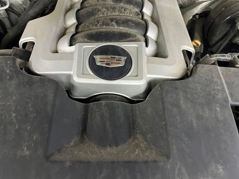 Used 2017 Cadillac Escalade Platinum image 10