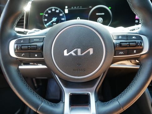 Certified 2023 Kia Sportage SX Prestige AWD/4WD image 25