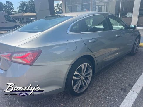 Used 2024 Chevrolet Malibu LT FWD image 3