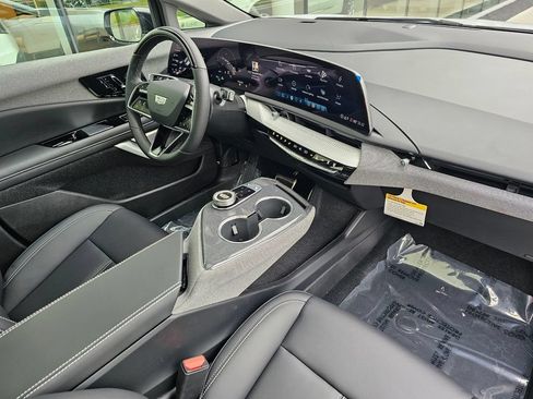 New 2026 Cadillac Optiq Luxury 1 AWD/4WD image 10