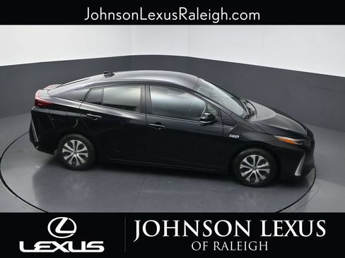 Used 2022 Toyota Prius Prime XLE FWD image 29