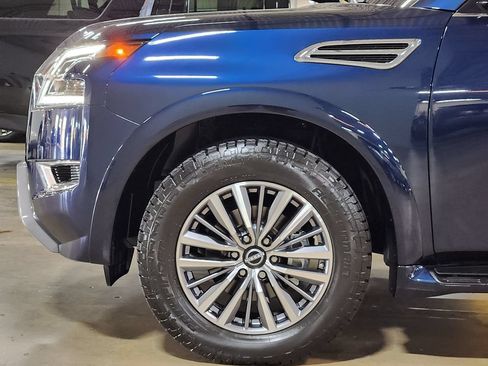 Used 2023 Nissan Armada SL w/ Captain's Chairs Package RWD image 5