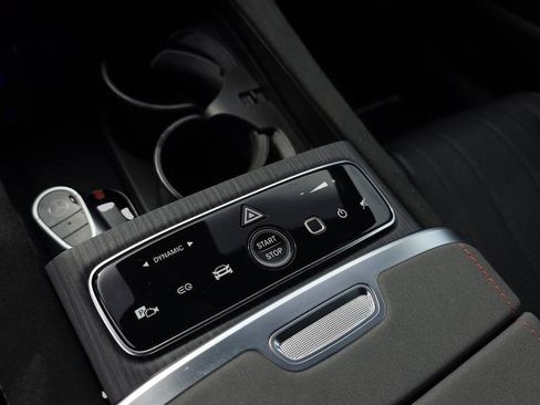 Used 2024 Mercedes-Benz EQS 580 580 image 28