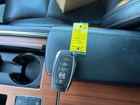 Used 2019 Lincoln Navigator Reserve w/ Cargo Package image 37
