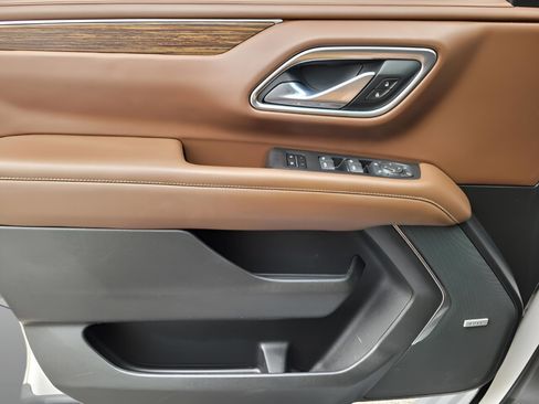 Used 2021 Chevrolet Tahoe High Country image 33