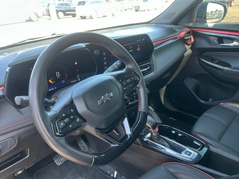 Used 2024 Chevrolet TrailBlazer RS AWD/4WD image 18