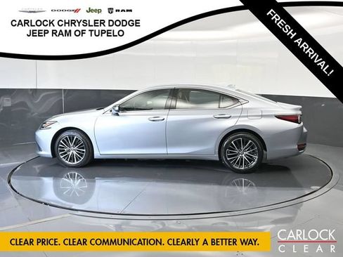 Used 2024 Lexus ES 250 w/ Premium Package AWD/4WD image 10