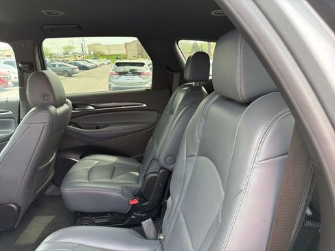 Used 2024 Buick Enclave Premium AWD/4WD image 19