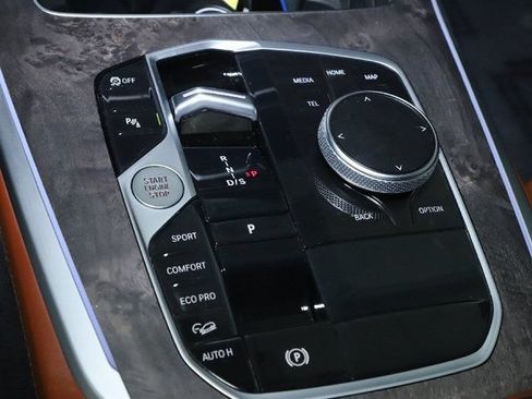 Used 2024 BMW X5 xDrive40i w/ M Sport Package AWD/4WD image 29