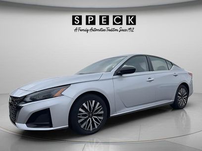 Used 2024 Nissan Altima 2.5 SV