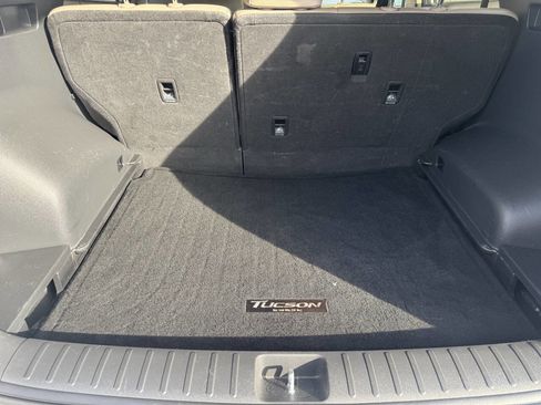 Used 2017 Hyundai Tucson Limited image 9