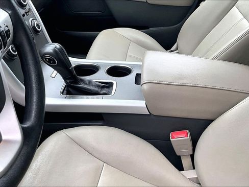 Used 2013 Ford Edge SE image 17