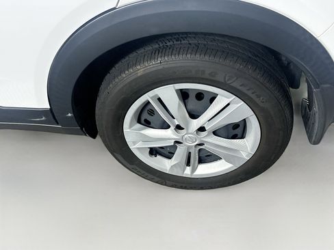 Used 2024 Nissan Kicks S FWD image 11
