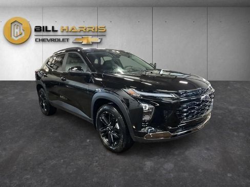 New 2026 Chevrolet Trax ACTIV w/ Sunroof Package FWD image 9