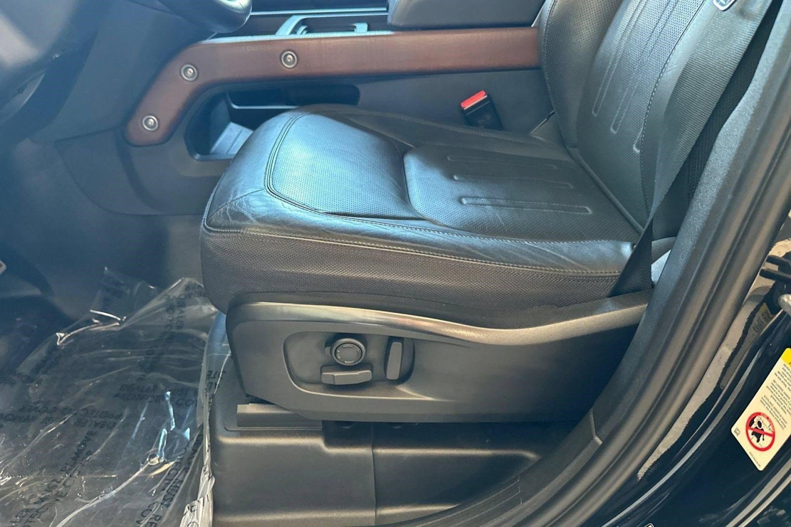 Used 2024 Land Rover Defender 110 X AWD/4WD image 12
