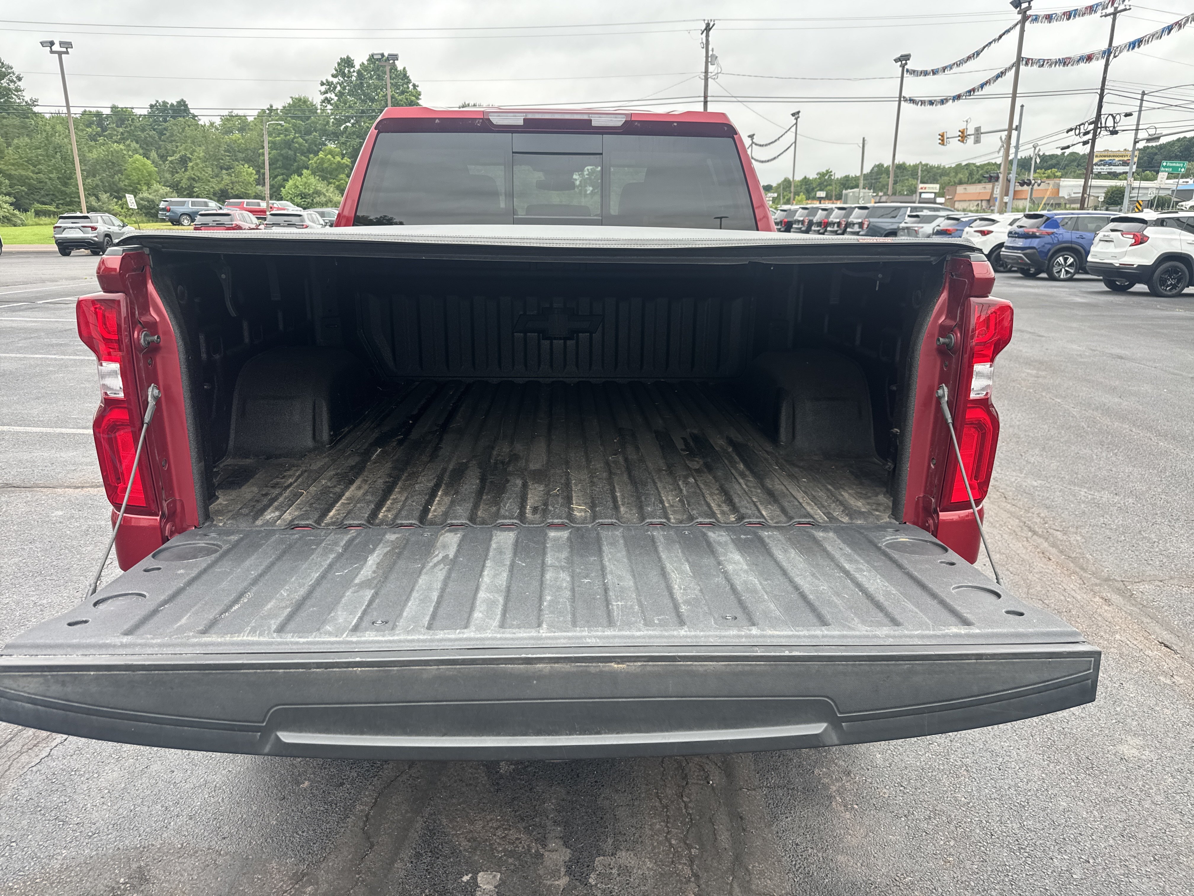 Used 2025 Chevrolet Silverado 1500 RST AWD/4WD image 5
