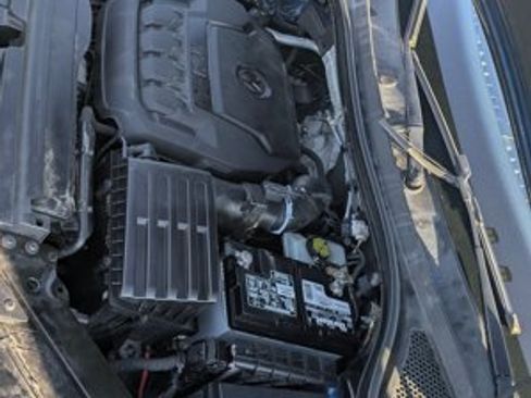Used 2019 Volkswagen Tiguan SEL w/ 3rd Row Seat Package AWD/4WD image 21