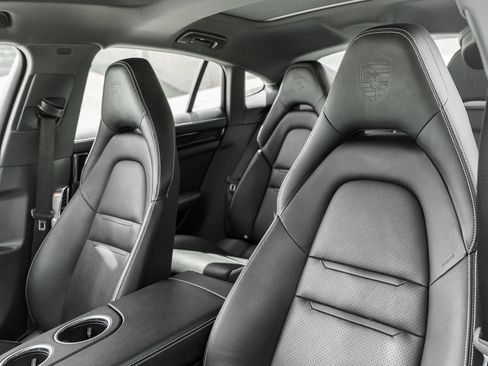 Used 2020 Porsche Panamera 4 image 22