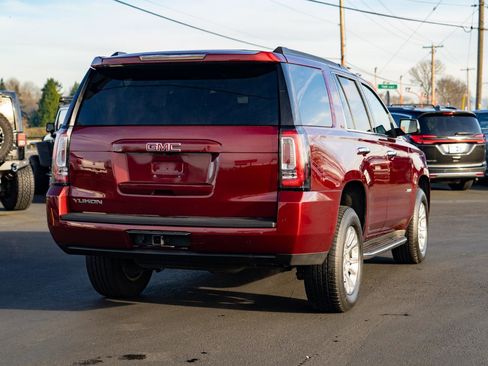 Used 2017 GMC Yukon SLT image 6