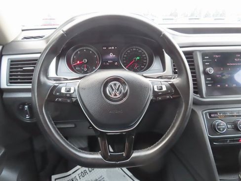 Used 2019 Volkswagen Atlas SE image 33
