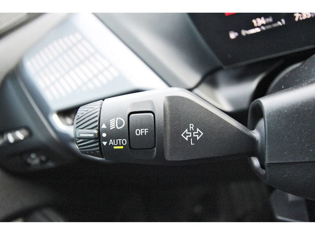 Used 2025 BMW 228i xDrive AWD/4WD image 17