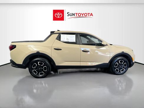 Used 2024 Hyundai Santa Cruz SE FWD image 2