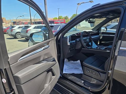 New 2026 Cadillac Escalade Luxury w/ Touring Package AWD/4WD image 20