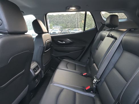 Used 2023 GMC Terrain SLT w/ Tech Package AWD/4WD image 14
