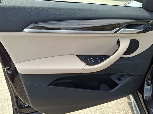 Used 2021 BMW X1 xDrive28i w/ Convenience Package image 9