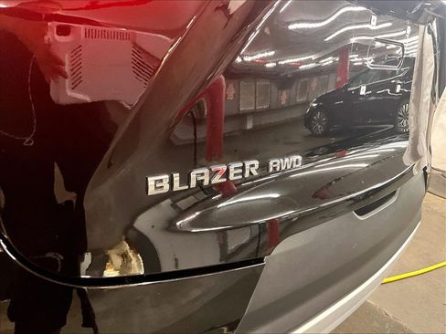 Used 2024 Chevrolet Blazer LT AWD/4WD image 26