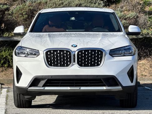 Used 2024 BMW X4 xDrive30i w/ Premium Package image 10