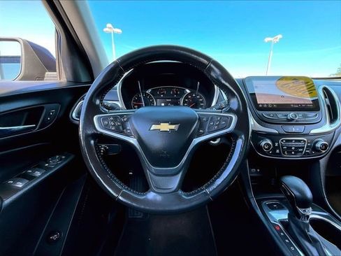 Used 2022 Chevrolet Equinox LT AWD/4WD image 17