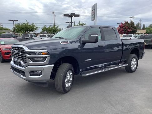 Used 2026 RAM 2500 Big Horn AWD/4WD image 5
