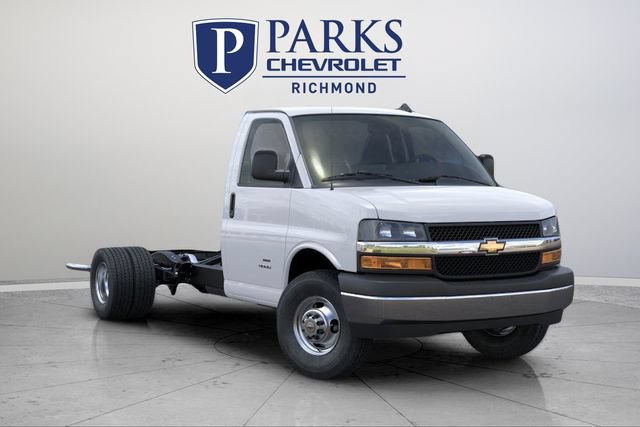 New 2025 Chevrolet Express 3500 w/ Power Convenience Package RWD image 1