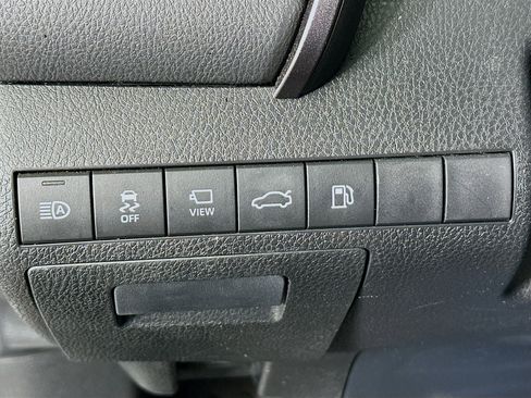 Used 2018 Toyota Camry XSE w/ Driver Assist Package image 17