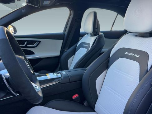 New 2026 Mercedes-Benz E 53 AMG e 4MATIC Sedan image 21