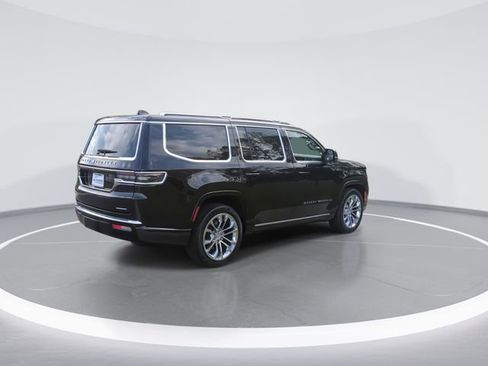 Used 2023 Jeep Grand Wagoneer Series II AWD/4WD image 8