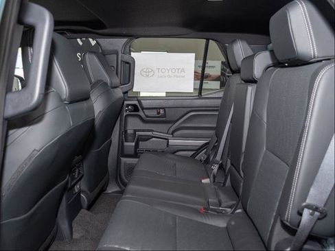 New 2026 Toyota 4Runner TRD Off-Road Premium AWD/4WD image 20