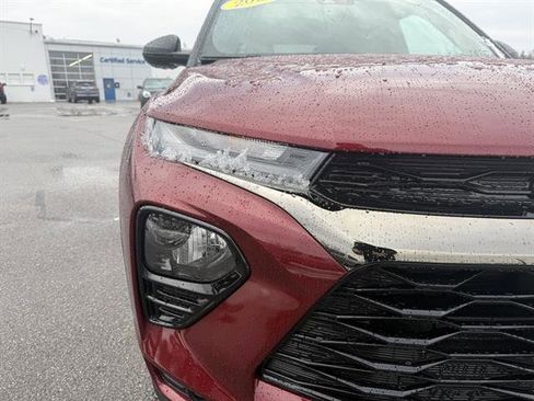 Used 2023 Chevrolet TrailBlazer RS w/ Sun and Liftgate Package image 8
