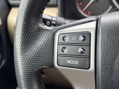 Used 2013 Toyota 4Runner SR5 image 18