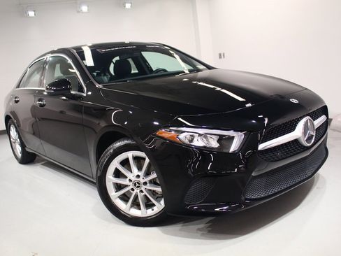 Used 2022 Mercedes-Benz A 220 4MATIC image 8