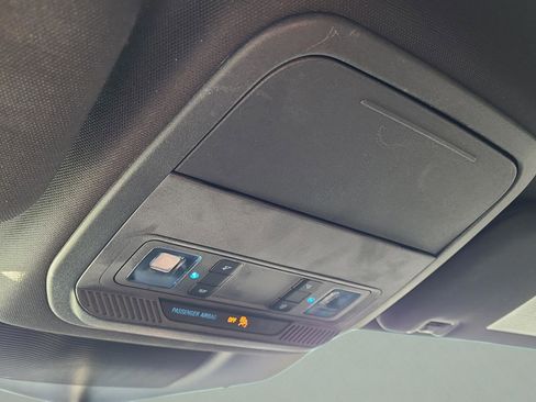 Certified 2020 Ford Explorer XLT image 24