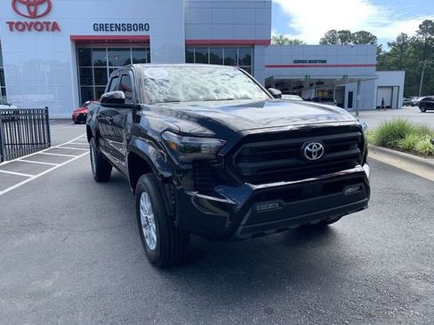 Certified 2024 Toyota Tacoma SR5 AWD/4WD image 2